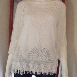 NWT - Monoreno Lace Coverup
